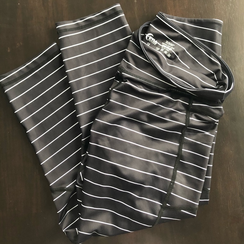 NWOT - ZYIA Black Stripe LNT size 12